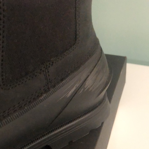 Ugg Gatson Chelsea Boots Size 9 - Picture 5 of 6